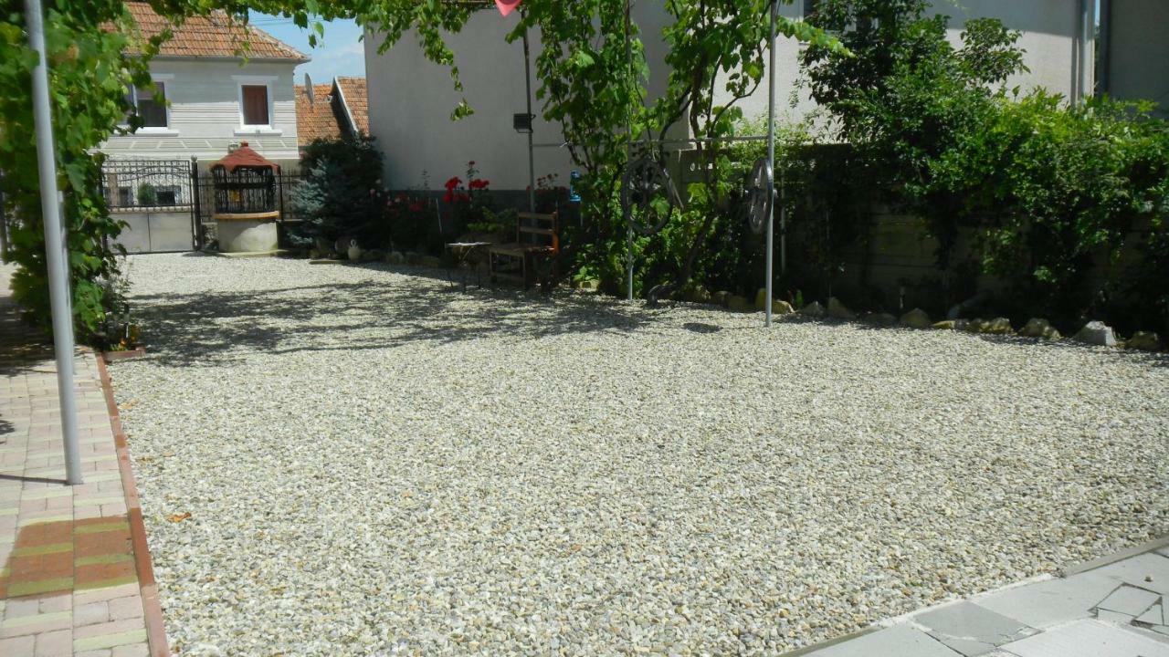 דירות Silvasu de Jos Casa Cezara מראה חיצוני תמונה