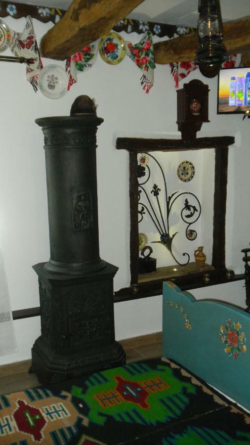 דירות Silvasu de Jos Casa Cezara מראה חיצוני תמונה